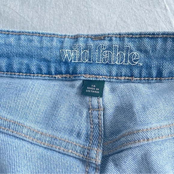 Wild Fable High Rise Distressed Mom Jean - 14 - Picture 7 of 9